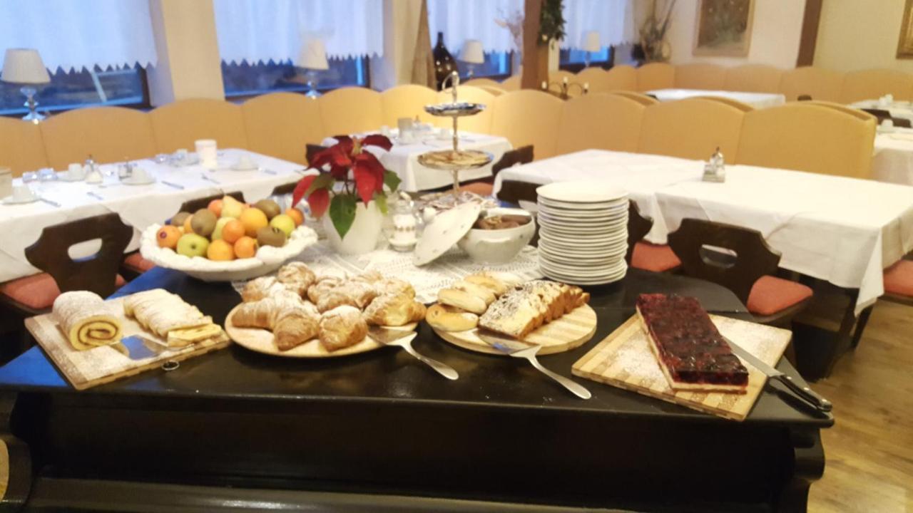 Hotel Sextnerhof Sesto Fiorentino Oda fotoğraf